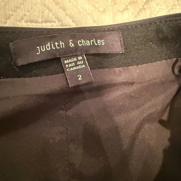Black Wool Pencil Skirt with Back Slit, Judith and Charles, US 2 - Picture 6 of 8